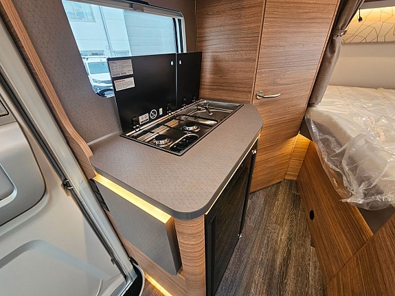 Weinsberg CaraLoft 550MF  AUT / El Golvvärme 12 of 24