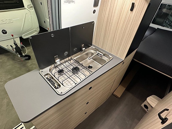 Sun Living V 60 SP / Automat / Under 6 meter / Markis 7 of 13