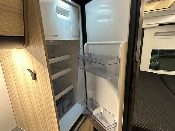 Sun Living V 60 SP / Automat / Under 6 meter / Markis 8 of 13