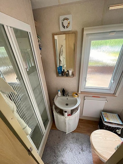 ABI Narelle en Villavagn med Sjöutsikt över Osby sjön 7 of 20
