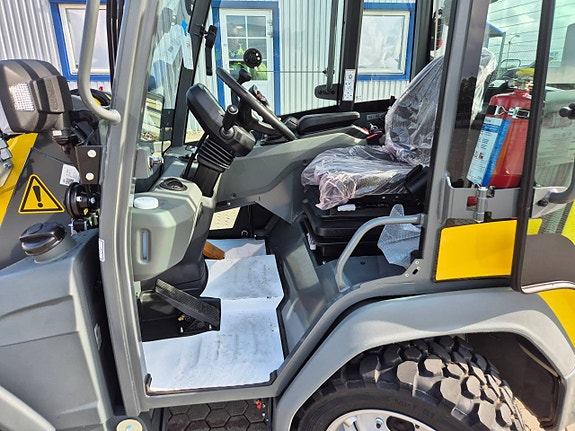 Kramer 5040 / 2.1tons lastare / 30km 8 of 12