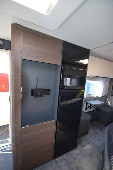 Adria ALPINA 663 UK 7 of 11