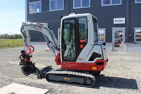 Ny Takeuchi TB225 Rototilt med grip Planeringskopa
