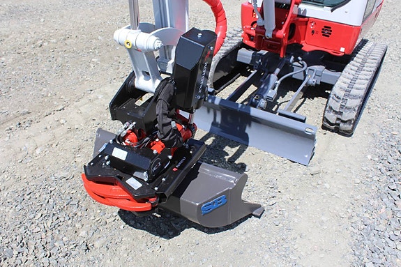 Ny Takeuchi TB225 Rototilt med grip Planeringskopa 5 of 6