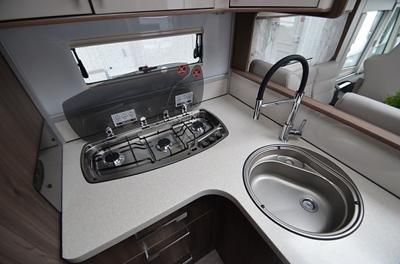 Kabe Imperial Travel Master Intergrated 790 LQB 11 of 14