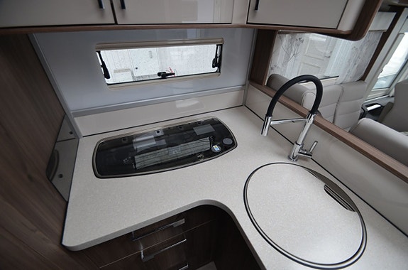 Kabe Imperial Travel Master Intergrated 790 LQB 10 of 14