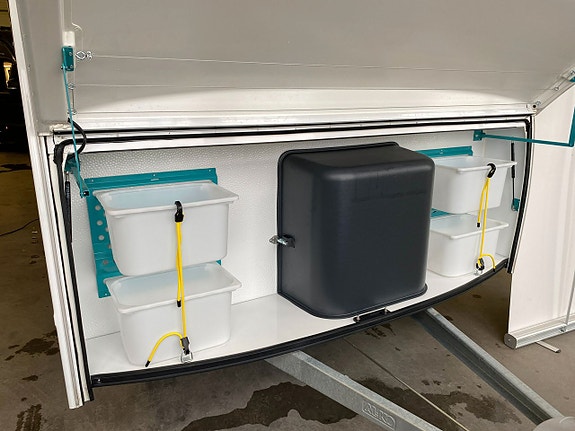 Adria Aviva 422 PY /B-körkort/1300kg/Resevagn/Golvvärme/1495kr/mån 4 of 17