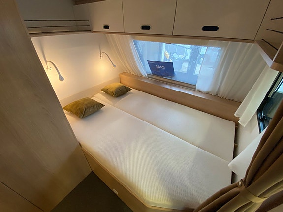 Adria Aviva 422 PY /B-körkort/1300kg/Resevagn/Golvvärme/1495kr/mån 8 of 17