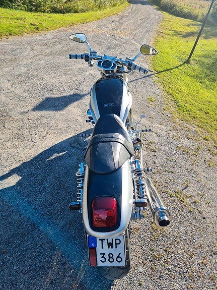 Harley-Davidson V-Rod 100 års anniv Probike special edition 11 of 27