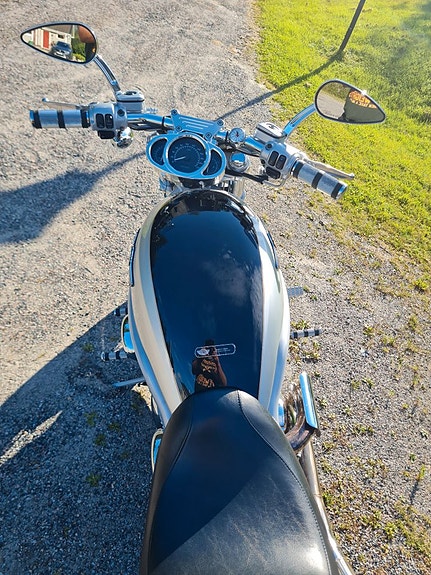 Harley-Davidson V-Rod 100 års anniv Probike special edition 12 of 27
