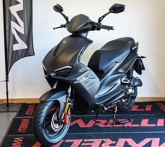 Moped Viarelli Forza mattsvart Klass 1