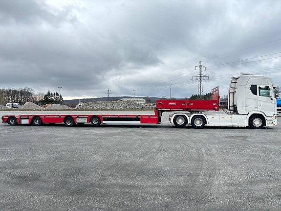 Scania S 580 Dragbil med Langendorf Trailer med Ramper 7 of 12