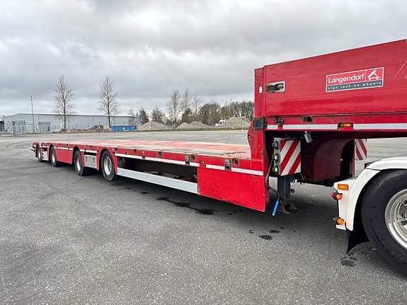 Scania S 580 Dragbil med Langendorf Trailer med Ramper 8 of 12