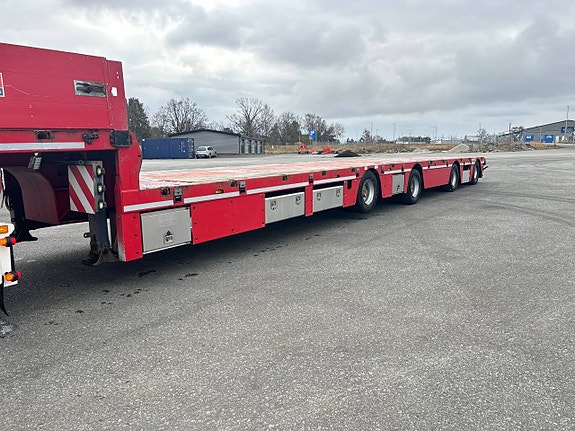 Scania S 580 Dragbil med Langendorf Trailer med Ramper 4 of 12
