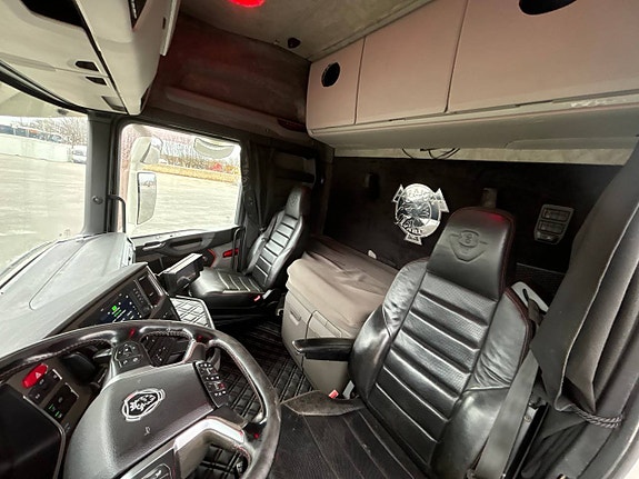 Scania S 580 Dragbil med Langendorf Trailer med Ramper 10 of 12
