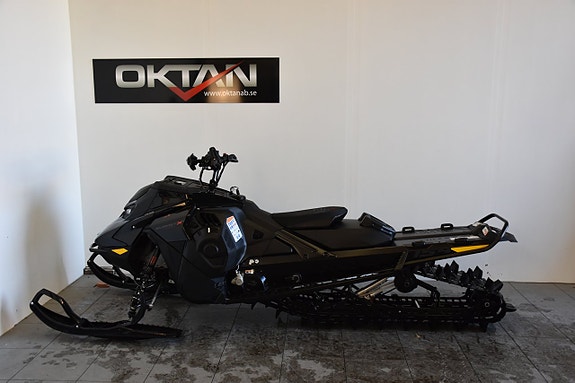 Ski-doo Summit EXPERT 850 Turbo 6 of 9