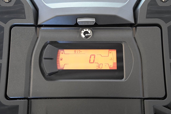 Ski-doo Summit EXPERT 850 Turbo 8 of 9