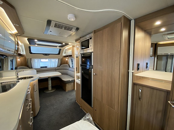 Knaus Scandinavian Selection 580 UF 15 of 20