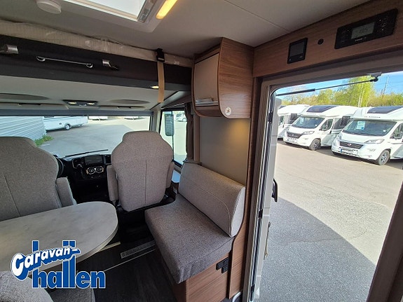 Knaus L!VE I 700 MEG (Låga Långbäddar) 24 of 27