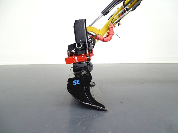 Cat 302CR - 22 / Rototilt R1 / S30 / 4-slang 5 of 7