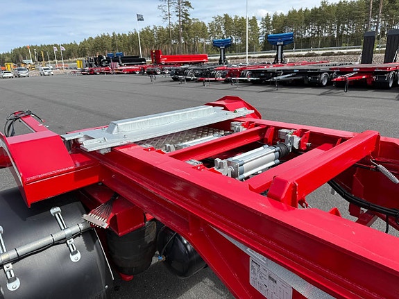 Hakarps - 30 tons lastväxlarvagn med tipp och glider OMG LEV 10 of 11