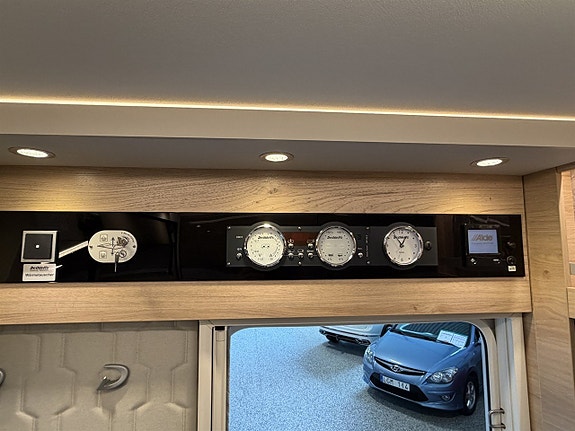 Dethleffs Esprit GT 7150 DBM / EP Hyd/QB/9vxl aut/Inverter 18 of 22