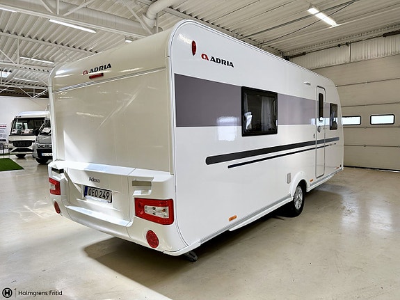 Adria Adora 572 UT 3 of 16