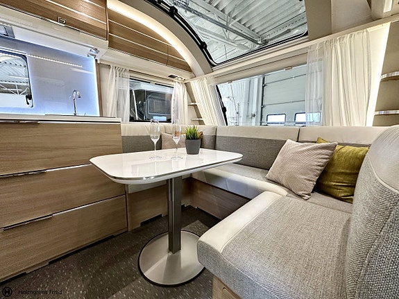 Adria Adora 572 UT 7 of 16