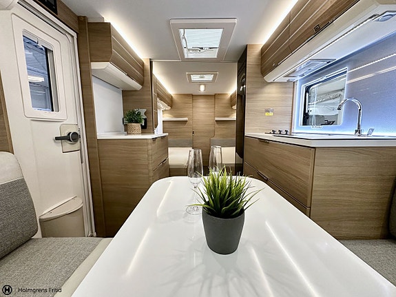Adria Adora 572 UT 2 of 16