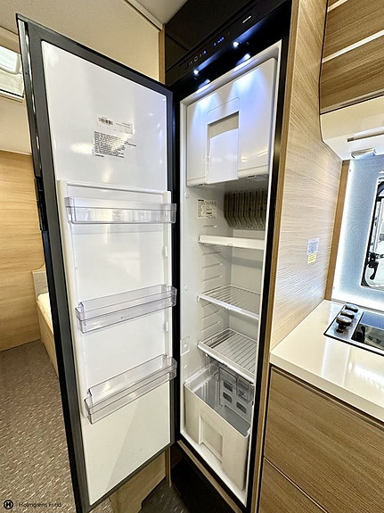 Adria Adora 572 UT 10 of 16