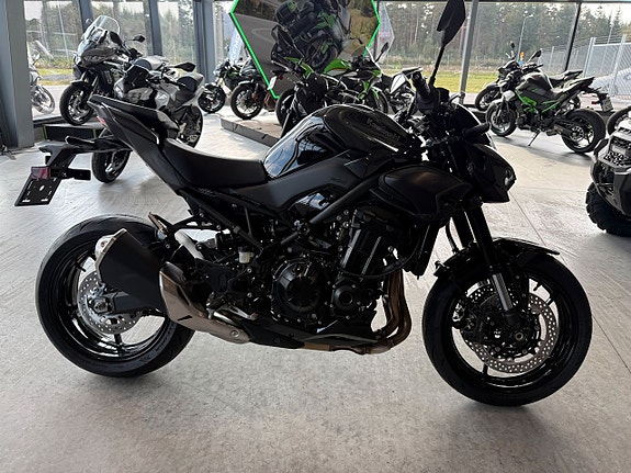 Kawasaki Z900 - Köp Online 10 of 12