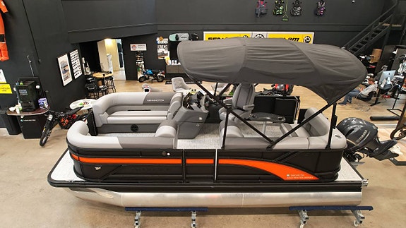 BENNINGTON S18 YAMAHA 115HP DEMO