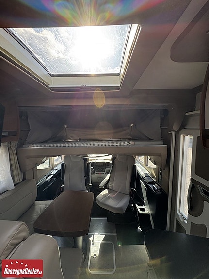 Knaus s liner 700 10 of 10