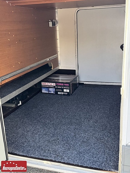 Knaus s liner 700 3 of 10