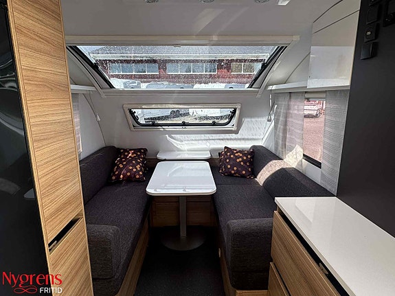 Adria ACTION 391 LH 3 of 12