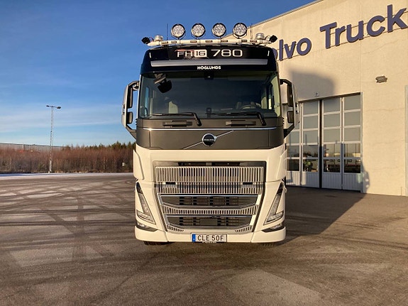 Volvo FH 780 timmerbil 2 of 9