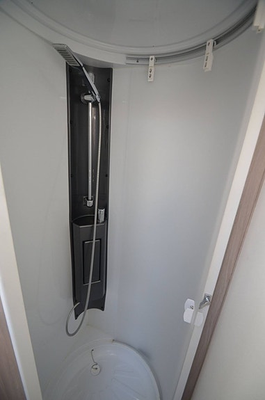Kabe Imperial 600 XL FK KS (mover,ac,förtält) 9 of 12
