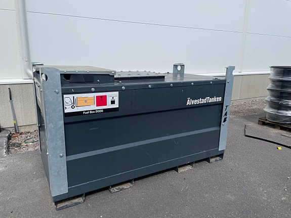 Uthyres Älvestad-Tanken flyttbar dieseltank ADR 2000 liter