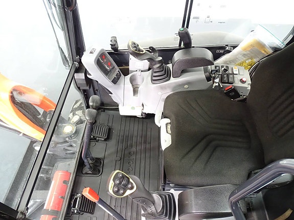 Kubota U27-4 / Engcon EC204 / Grip / S40 Microprop MIG2 5 of 7