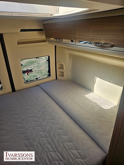 Adria Twin 640 SPX / Dubbelbädd / Dragkrok / 300W Solcell 15 of 20