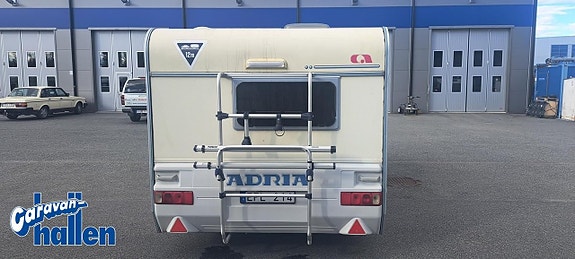 Adria 502 UNICA LH Exclusive Långbäddar Maxxfan 3 of 5