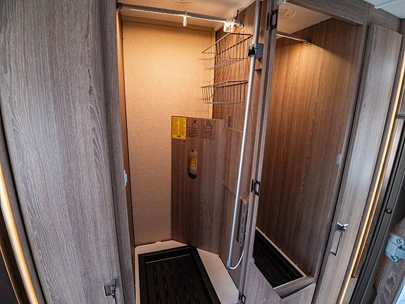 Kabe ROYAL 600 GLE KS 15 of 21