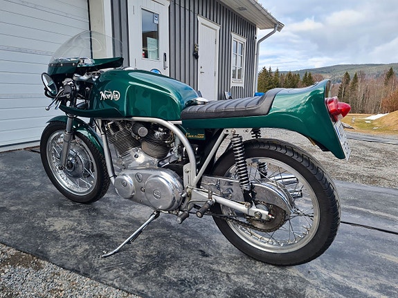 -- Norvin Vincent 1000cc Cafe racer 13 of 23