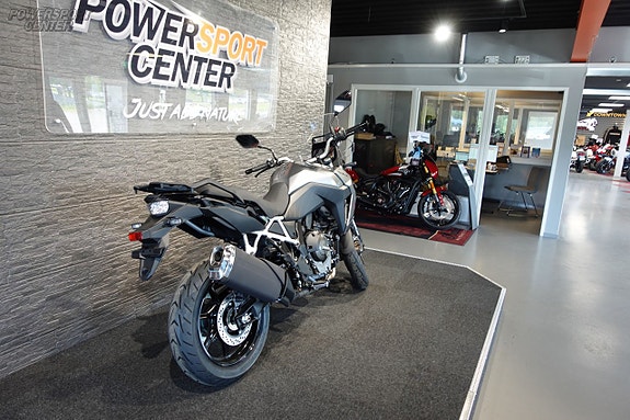 Suzuki V-STROM DL 800 *3,45% upp till 250 000:-!* 2 of 5
