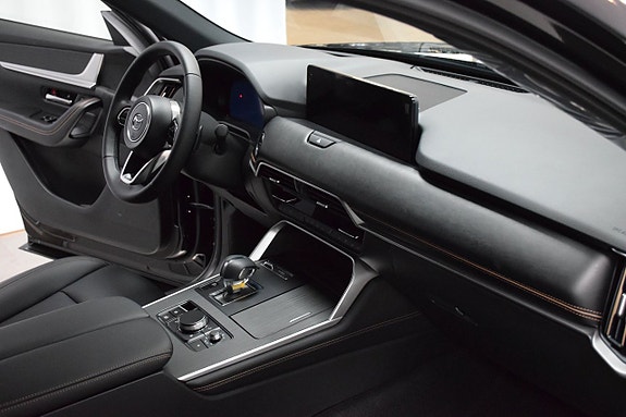 Mazda CX-60 24 of 25