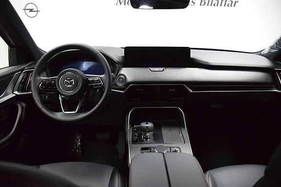 Mazda CX-60 2 of 25