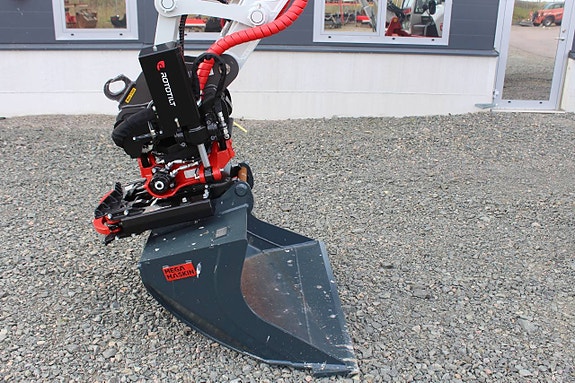 Ny Takeuchi TB370, TB 370, med stålband 11 of 12