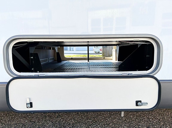 Bürstner Argos 747  Automat ACx2  ALDE 6-Bältad 7-Bäddar 28 of 28