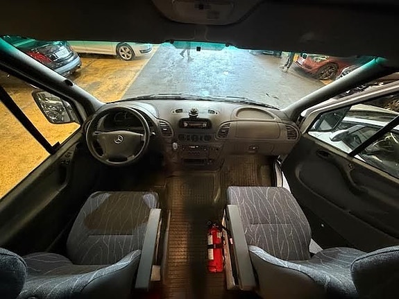 Mercedes-Benz Sprinter 313 CDI Campinvan 4x4 Sprintshift Euro 3 12 of 13