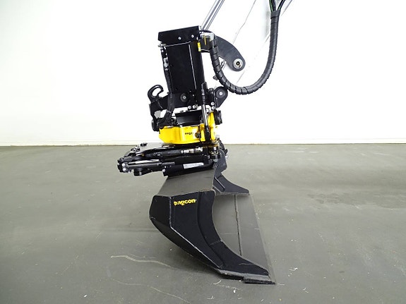 Bobcat E35Z - 23 / Engcon EC204 / Grip / Microprop MIG2 5 of 5